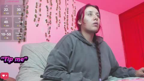 Snapshot of bonnie_moon_ chatting on December 5, 2024, 12:52 am Bonnie Help me reach 500 likes online show from December 5, 2024, 12:52 am