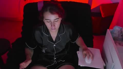 Snapshot of bonnie_moon_ chatting on October 20, 2025, 9:59 pm Bonnie Help me reach 500 likes online show from October 20, 2025, 9:59 pm