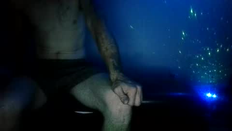 Snapshot of bonnieanclyde09 chatting on October 7, 2025, 6:43 am bonnieanclyde09 online show from October 7, 2025, 6:43 am