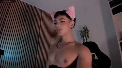 Snapshot of bonny_shine599 chatting on October 25, 2025, 5:19 pm Bonny Shine online show from October 25, 2025, 5:19 pm