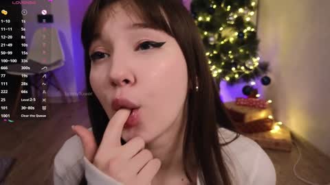 Snapshot of bonnyflower chatting on December 24, 2024, 6:17 pm Eva online show from December 24, 2024, 6:17 pm