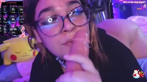 Snapshot of booboosperfectfacefuck chatting on December 8, 2024, 10:47 pm Nova sub to my fan club for free pms and sexy sloppy videos online show from December 8, 2024, 10:47 pm