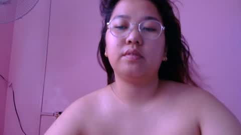 Snapshot of boobsiemarie chatting on July 8, 2026, 2:16 am MommyMarie-Singlemom of 2. online show from July 8, 2026, 2:16 am
