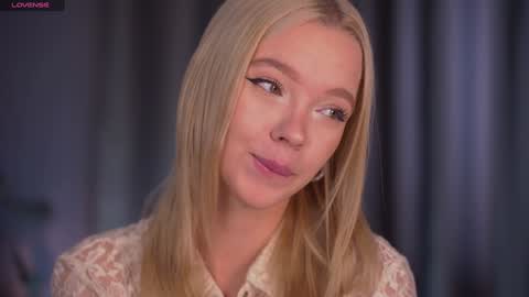 Snapshot of boobybliss chatting on October 24, 2025, 7:38 am Alina online show from October 24, 2025, 7:38 am