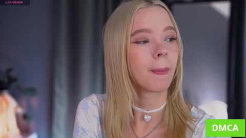 Snapshot of boobybliss chatting on October 27, 2025, 7:34 am Alina online show from October 27, 2025, 7:34 am