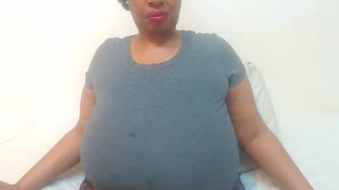 boobyqueen online show from April 21, 2026, 2:51 am