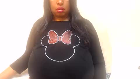 Snapshot of boobyqueen24 chatting on June 10, 2026, 3:33 pm boobyqueen online show from June 10, 2026, 3:33 pm