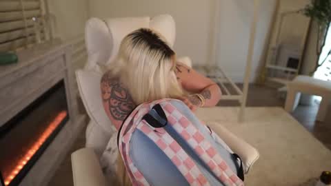 Snapshot of boobznbeer chatting on February 9, 2025, 4:25 am Miley online show from February 9, 2025, 4:25 am