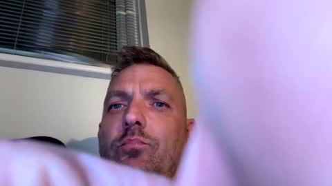 boomf86xxx online show from March 26, 2026, 9:42 pm