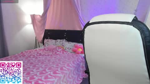 Snapshot of booozekirs_ chatting on October 5, 2025, 3:05 am Milena online show from October 5, 2025, 3:05 am