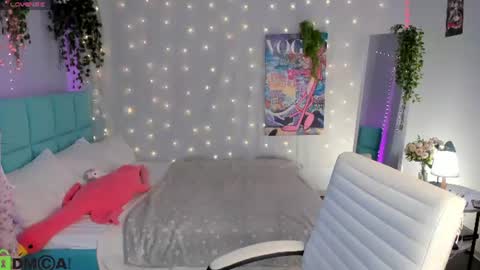 Snapshot of booozekirs_ chatting on June 23, 2026, 2:53 am Milena online show from June 23, 2026, 2:53 am