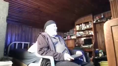 Booshwa online show from January 13, 2025, 6:49 pm