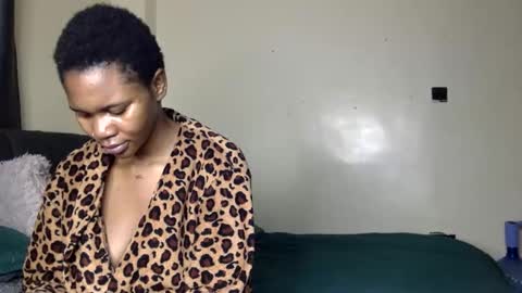 Snapshot of bootylicious_1_ chatting on February 25, 2026, 11:14 pm vee online show from February 25, 2026, 11:14 pm