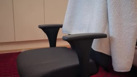 bootyonmyface online show from October 9, 2025, 7:56 pm