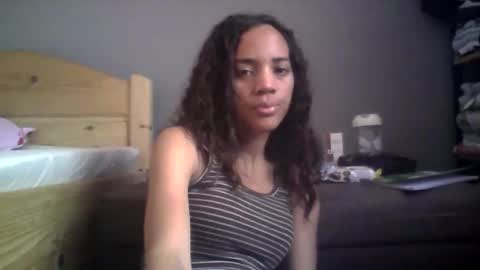 Snapshot of boozyart chatting on November 10, 2025, 9:41 am boozyArt online show from November 10, 2025, 9:41 am