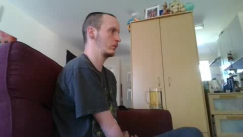 Snapshot of boredlul chatting on July 8, 2026, 1:15 pm boredlul online show from July 8, 2026, 1:15 pm