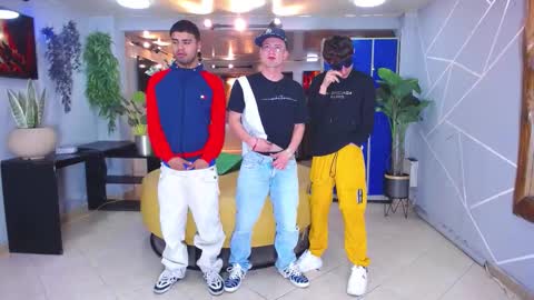 Snapshot of boschcz chatting on October 12, 2025, 4:11 am THOMAS AND DAMIAND online show from October 12, 2025, 4:11 am