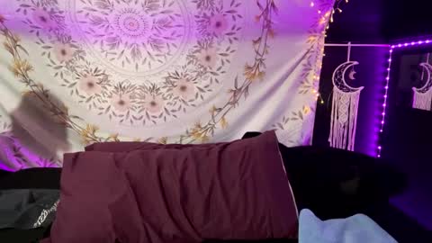 Snapshot of bossmomma chatting on March 10, 2025, 9:18 pm BossMom online show from March 10, 2025, 9:18 pm