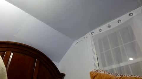 Snapshot of bottom_boiz chatting on December 18, 2024, 9:58 am Rue online show from December 18, 2024, 9:58 am