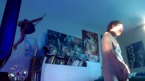 Bottomboo7 online show from March 22, 2026, 12:41 pm