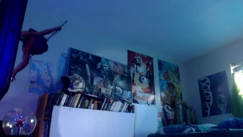 Bottomboo7 online show from April 3, 2026, 12:58 pm