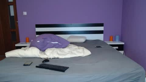 Snapshot of bouth_dream chatting on November 6, 2025, 11:59 pm Angel-Boy online show from November 6, 2025, 11:59 pm