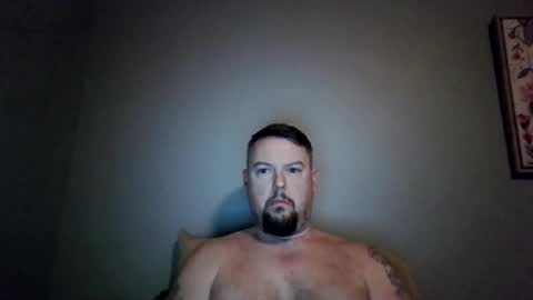 bowtieguy84 online show from February 5, 2026, 2:27 am