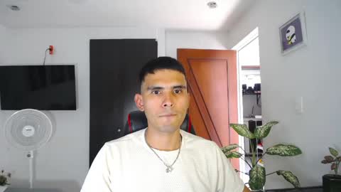 Snapshot of boy_andy0906 chatting on May 9, 2026, 9:20 pm Andy online show from May 9, 2026, 9:20 pm