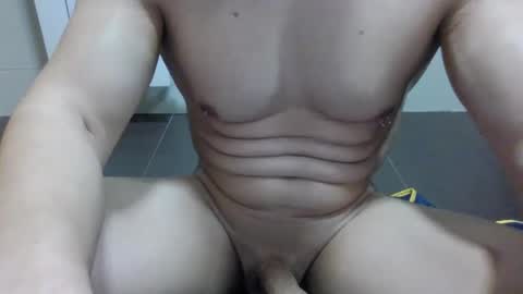 boyhottest online show from February 5, 2026, 8:02 pm