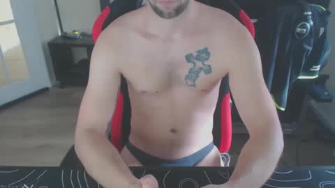 Snapshot of boy_t0y89 chatting on February 7, 2025, 11:23 am boy_t0y89 online show from February 7, 2025, 11:23 am