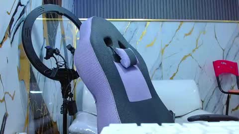 boy_tatto77 online show from March 23, 2026, 12:42 pm