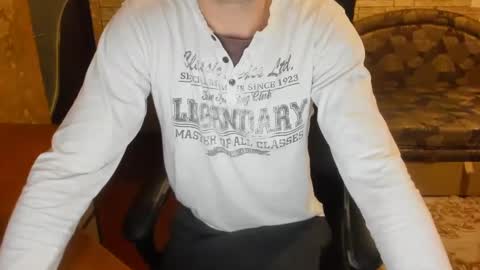 Snapshot of boyapollon chatting on December 21, 2024, 3:09 pm BoyApollon online show from December 21, 2024, 3:09 pm