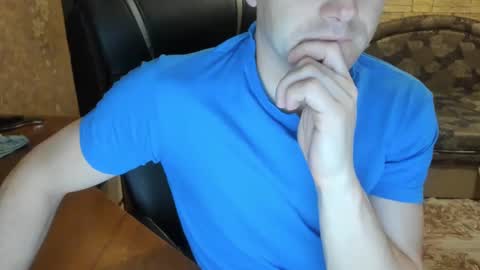 Snapshot of boyapollon chatting on December 31, 2024, 6:02 pm BoyApollon online show from December 31, 2024, 6:02 pm