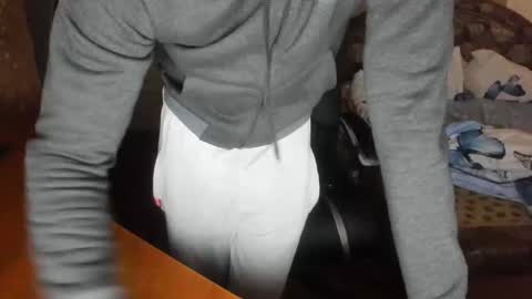 Snapshot of boyapollon chatting on January 29, 2025, 7:25 am BoyApollon online show from January 29, 2025, 7:25 am