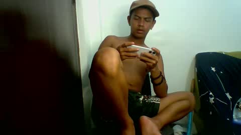 Snapshot of boyax16 chatting on December 10, 2024, 10:05 pm boyax16 online show from December 10, 2024, 10:05 pm