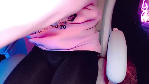 Snapshot of boycurious95 chatting on January 13, 2025, 3:01 am Atari online show from January 13, 2025, 3:01 am