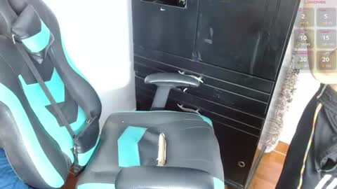 boyg_hots online show from July 13, 2026, 7:38 pm