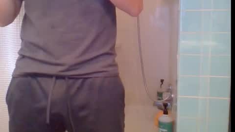 Snapshot of boynextdoor720 chatting on October 14, 2025, 5:47 pm BoyNextDoor online show from October 14, 2025, 5:47 pm