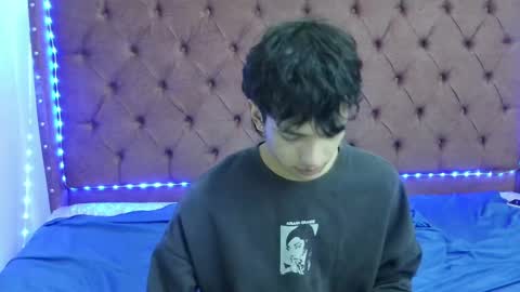 Snapshot of boys_hotparty chatting on December 9, 2024, 5:30 pm ALEX - TAYLER -MIKE online show from December 9, 2024, 5:30 pm