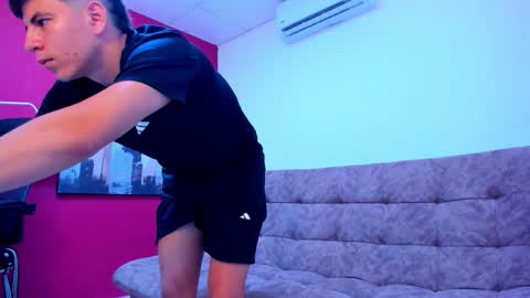 Snapshot of boys_wallen chatting on March 2, 2026, 4:36 pm Manuel Brayan Steven online show from March 2, 2026, 4:36 pm