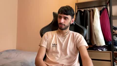 boyzinm2 online show from November 30, 2025, 11:36 am