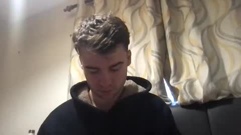 Snapshot of bozoluninss chatting on November 18, 2025, 11:58 am Jeff online show from November 18, 2025, 11:58 am