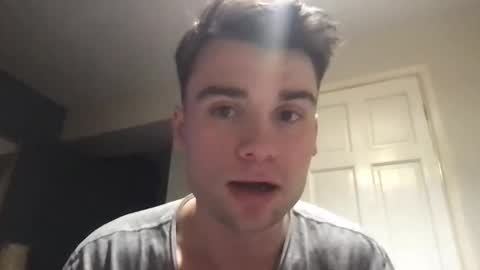 Snapshot of bozoluninss chatting on November 19, 2025, 6:52 pm Jeff online show from November 19, 2025, 6:52 pm