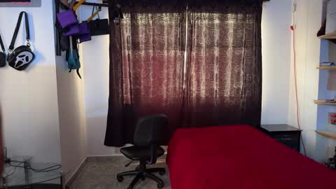 Snapshot of bradley_strong_ chatting on February 9, 2026, 8:02 pm Bradley Strong online show from February 9, 2026, 8:02 pm