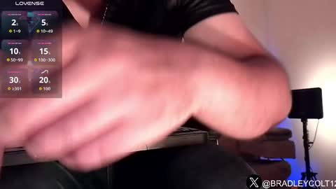 Bradley Colton Independ Model online show from April 9, 2026, 2:44 pm