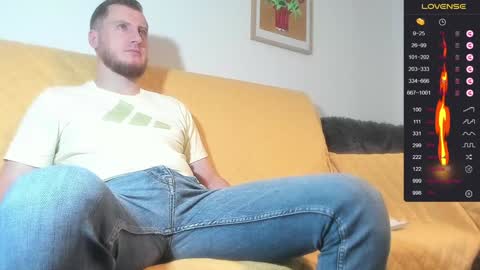 Snapshot of bradryder__ chatting on December 5, 2024, 9:06 am Call me Alex online show from December 5, 2024, 9:06 am