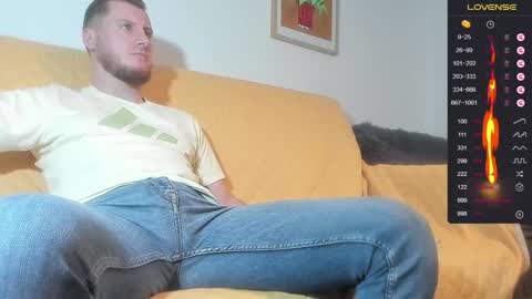 Snapshot of bradryder__ chatting on December 6, 2024, 1:00 pm Call me Alex online show from December 6, 2024, 1:00 pm