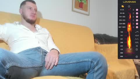 Snapshot of bradryder__ chatting on December 14, 2024, 11:07 am Call me Alex online show from December 14, 2024, 11:07 am