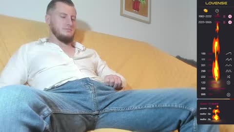 Snapshot of bradryder__ chatting on December 18, 2024, 1:45 pm Call me Alex online show from December 18, 2024, 1:45 pm