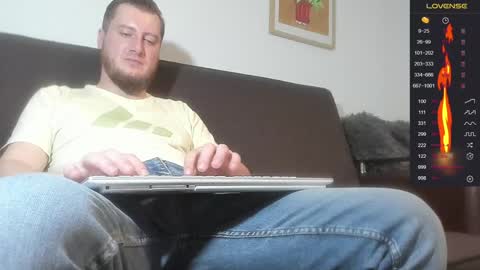 Snapshot of bradryder__ chatting on February 5, 2025, 7:07 am Call me Alex online show from February 5, 2025, 7:07 am